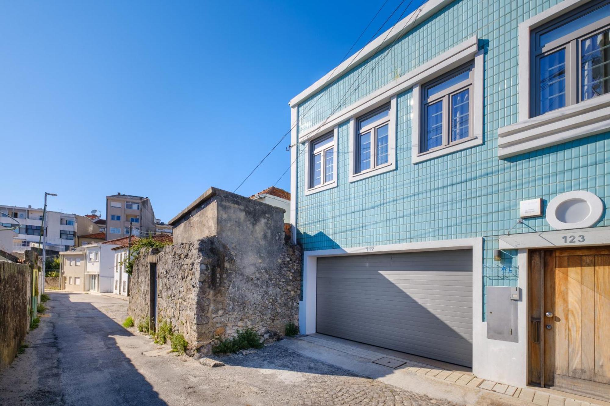 Green Tiles House Porto Luaran gambar