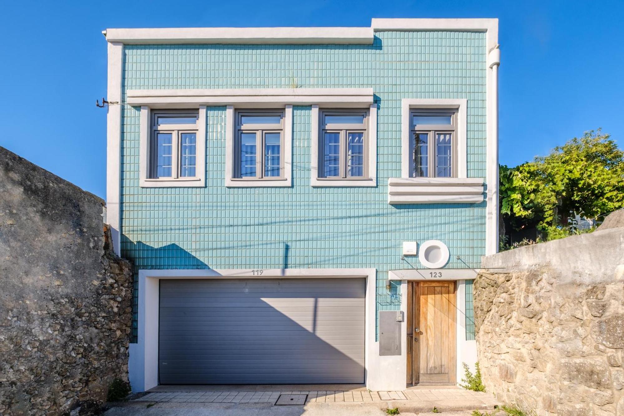 Green Tiles House Porto Luaran gambar